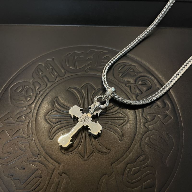 Ch*0me He**ts necklaces